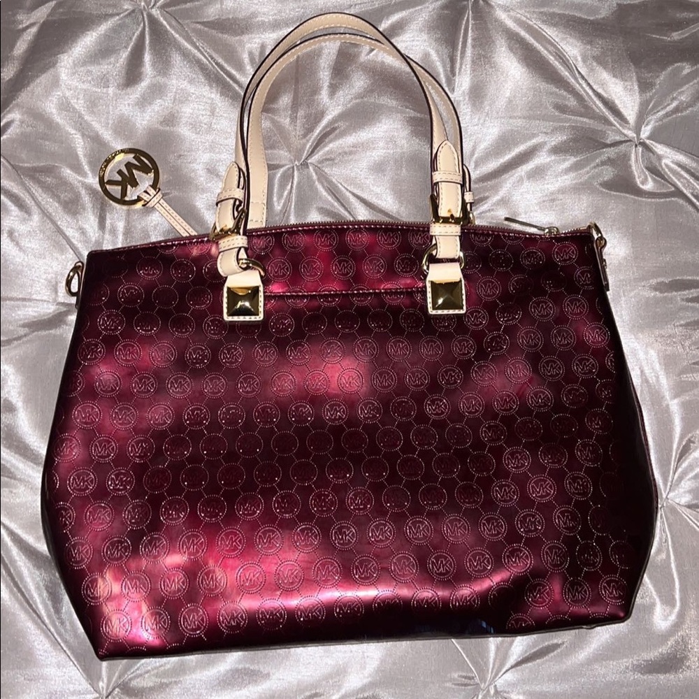 Michael Kors purse (retail price:$298)